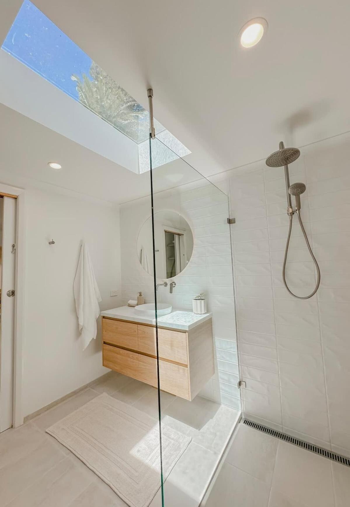 Honey Flower House - Cbd, Hospital, Beach & Train Holiday home