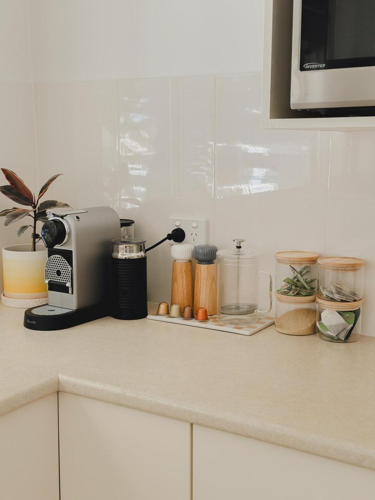 Honey Flower House - Cbd, Hospital, Beach & Train * Warrnambool
