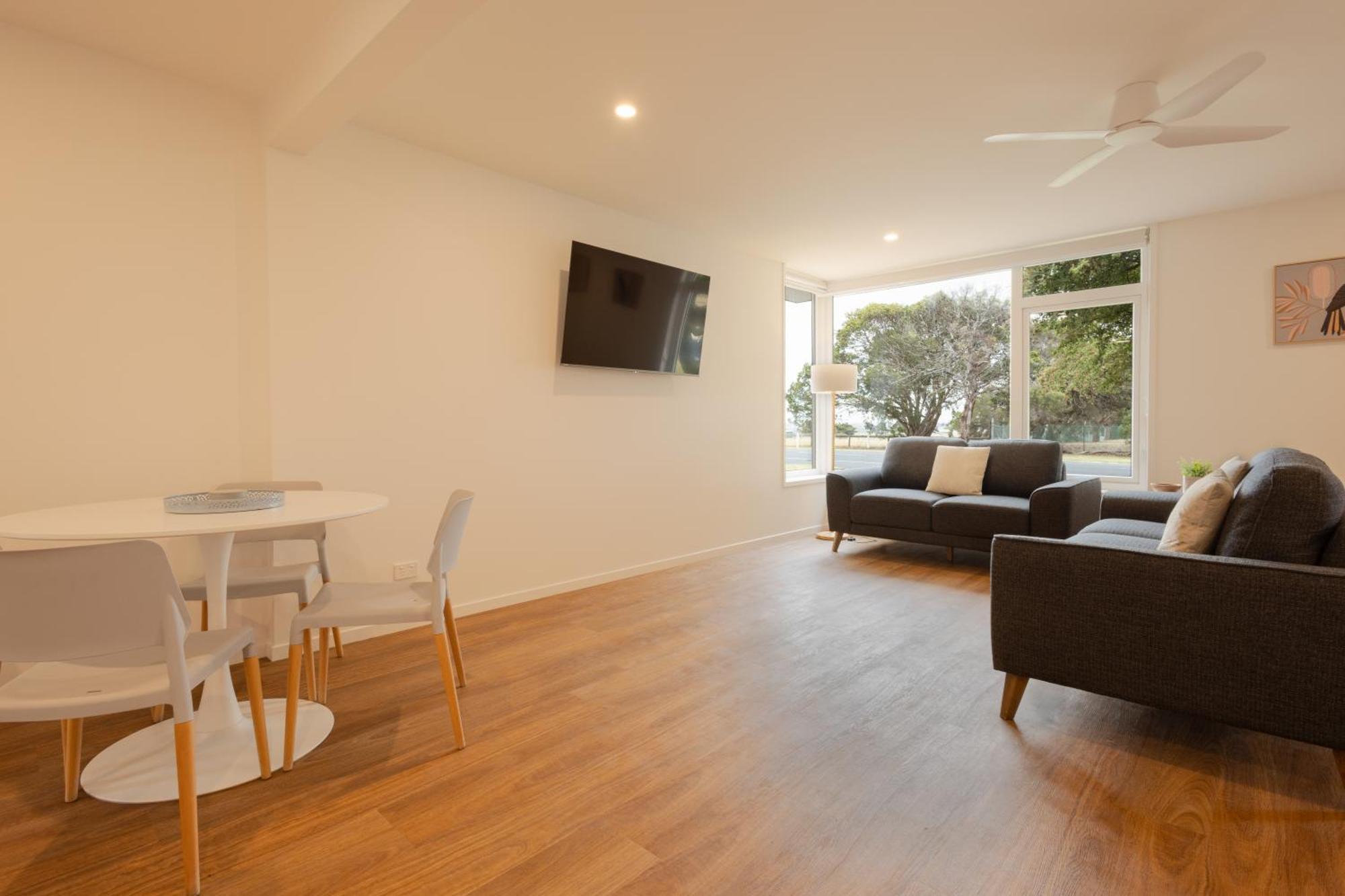 Botanic Racecourse Apartment