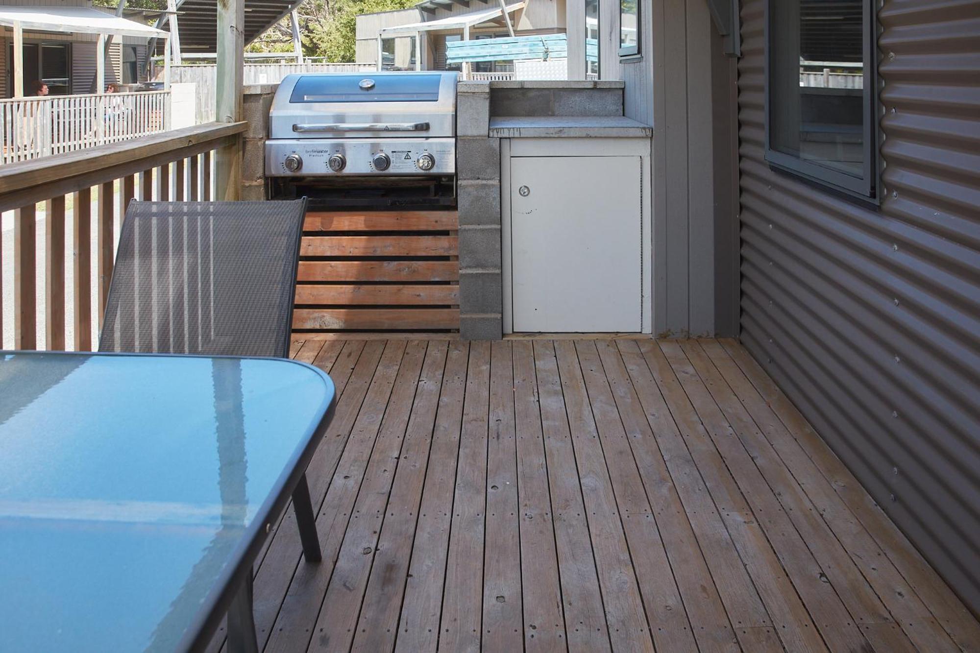 Surfside Holiday park 3*