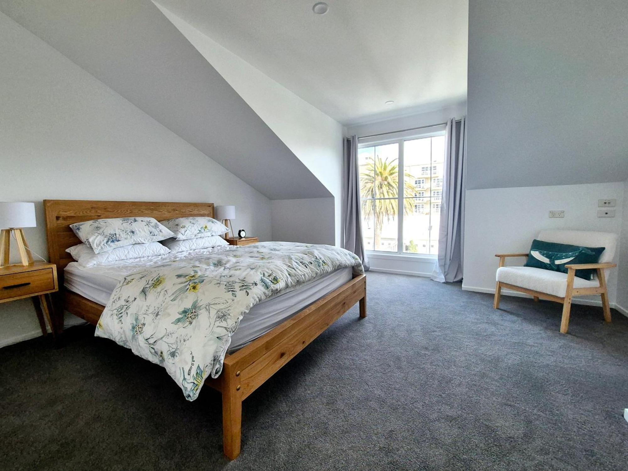 Four Bedroom Beachside * Warrnambool