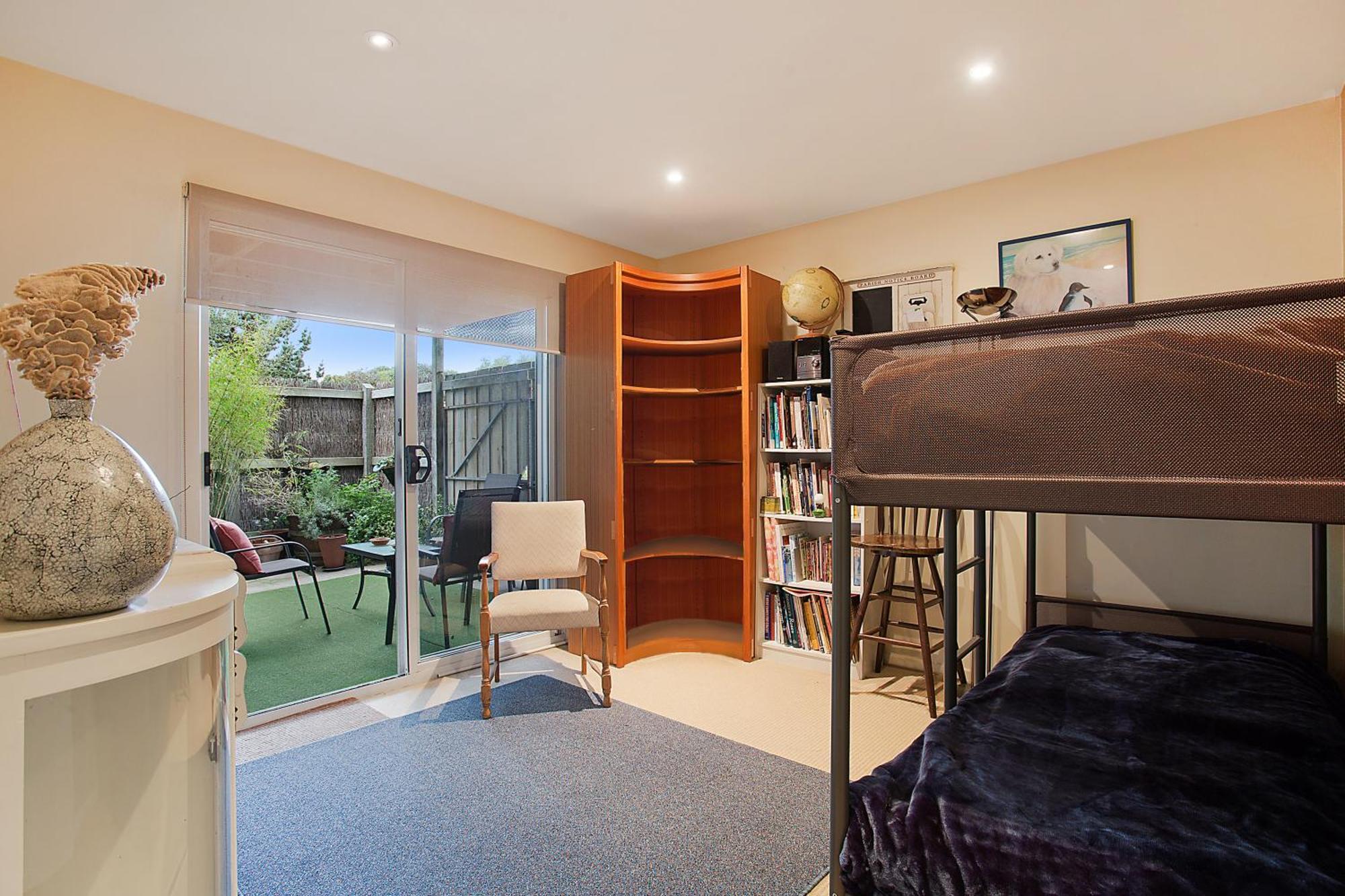Four Bedroom Beachside Apartment *