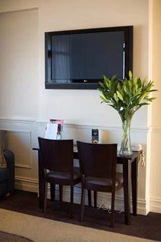 Gallery Aparthotel 4*