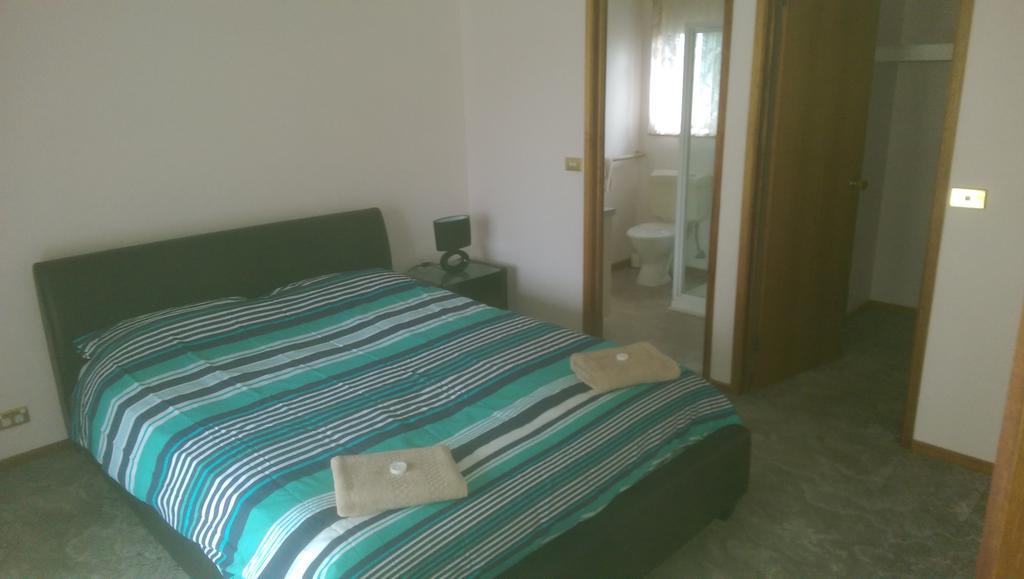Southern Right Motor Motel 3*