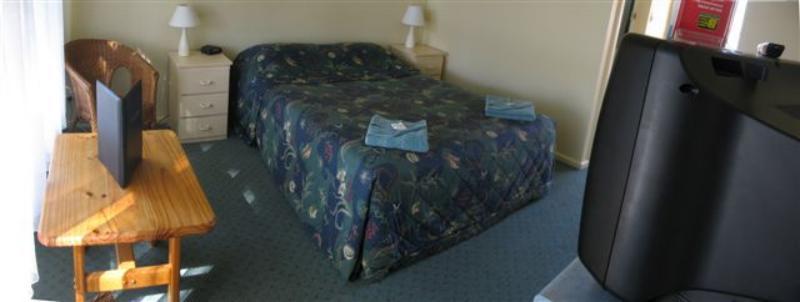 Southern Right Motor Motel 3*