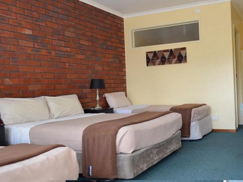 Motel Heart Warrnambool