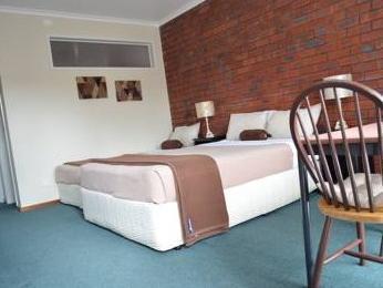 Motel Heart Warrnambool