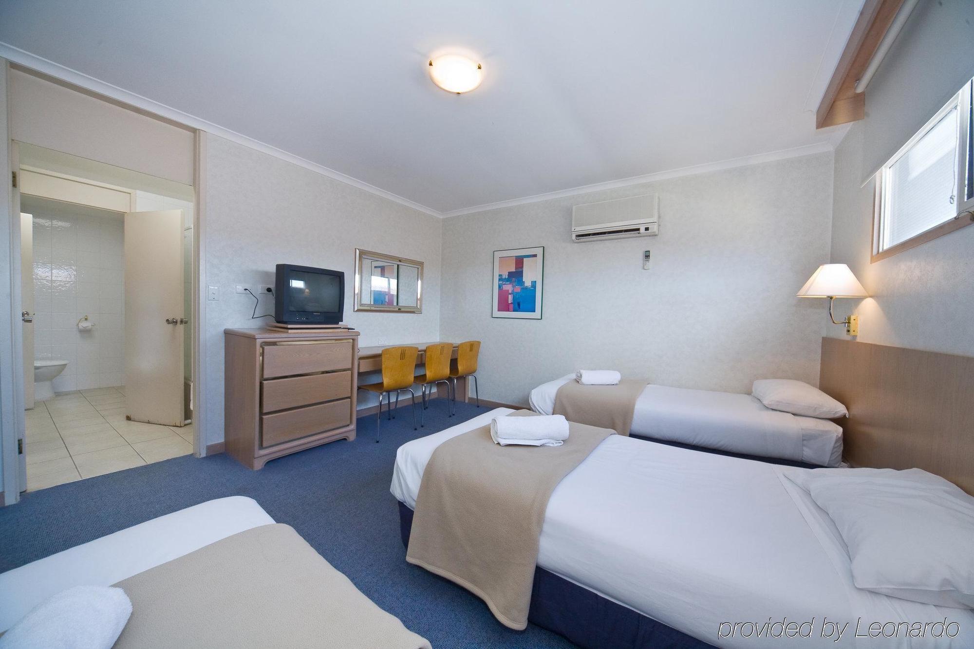 Mid Hotel