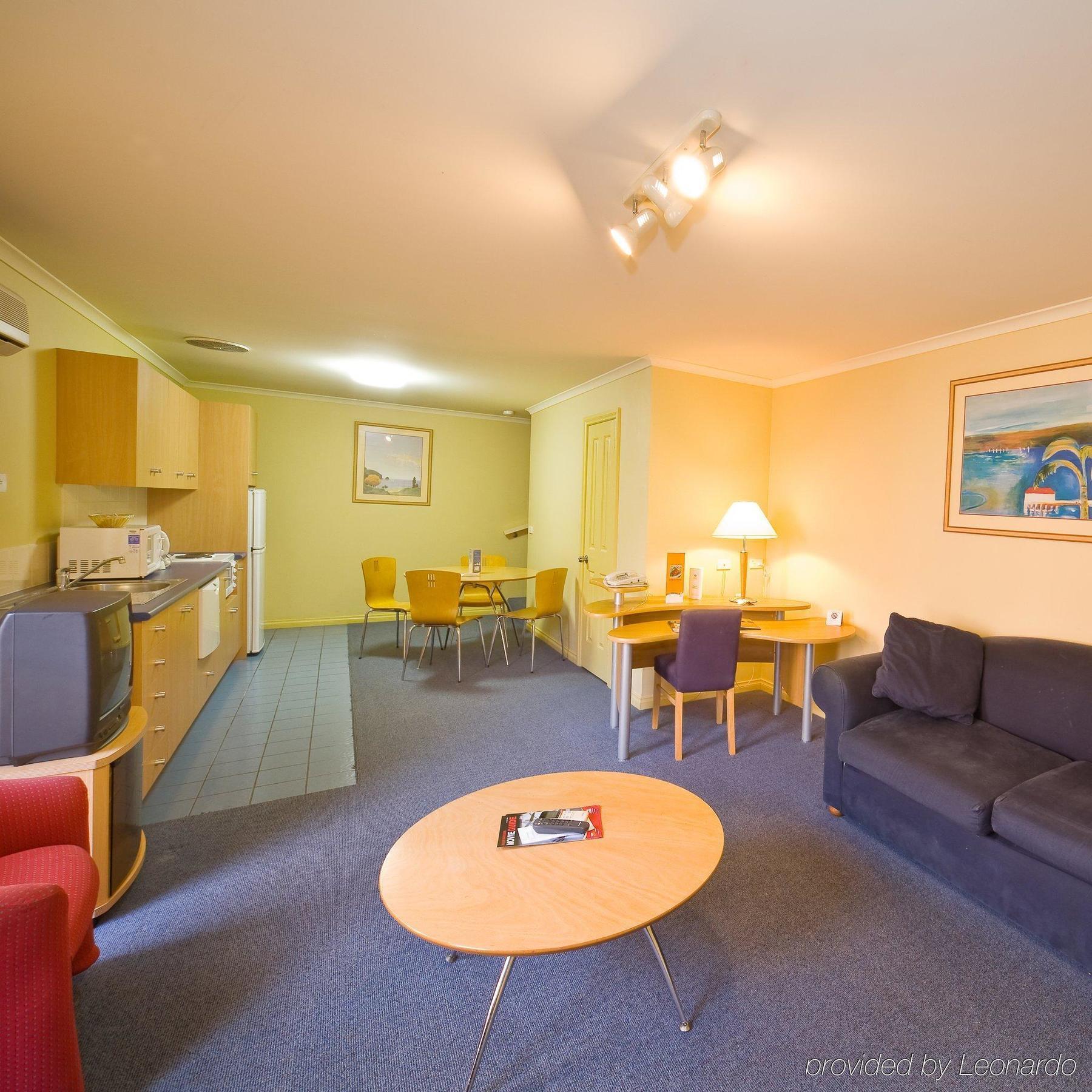 Mid 4* Warrnambool