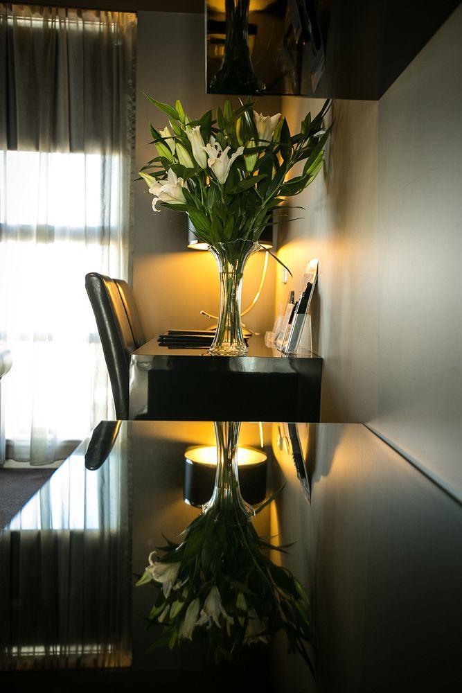 Gallery Aparthotel 4*