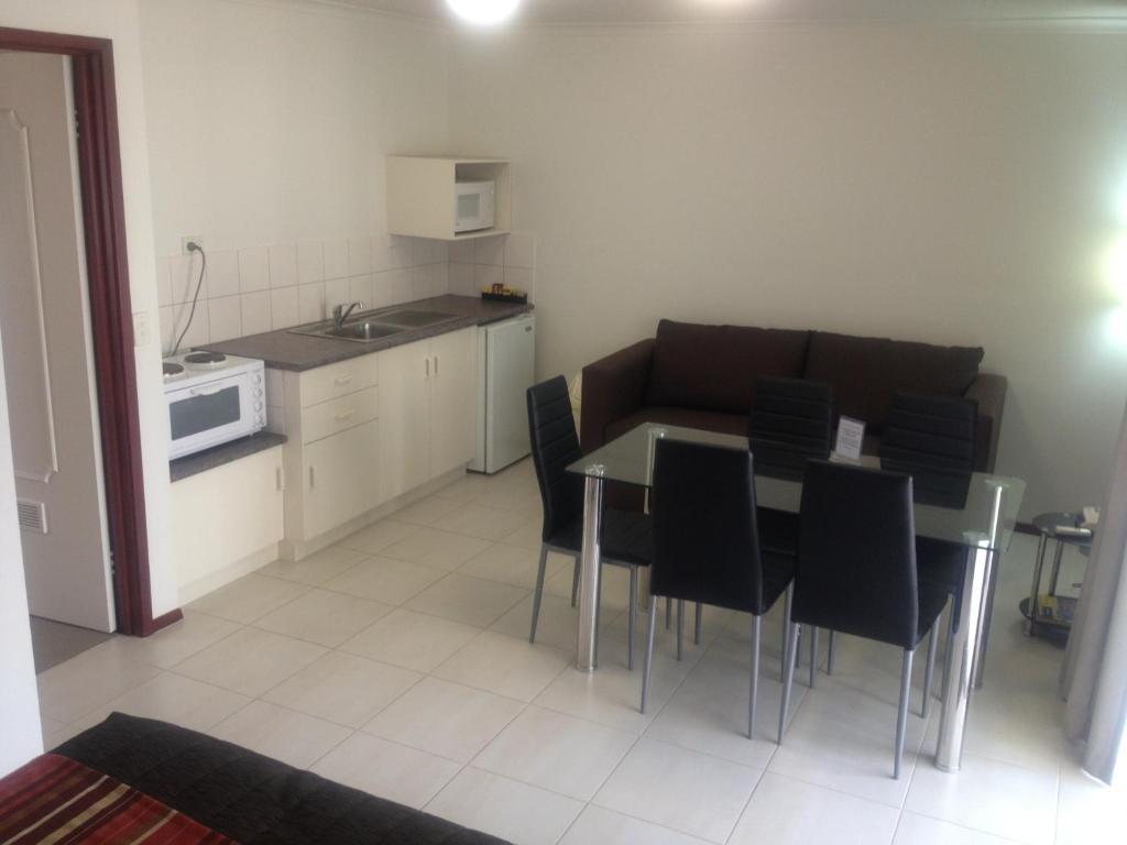 Redwood Manor Warrnambool