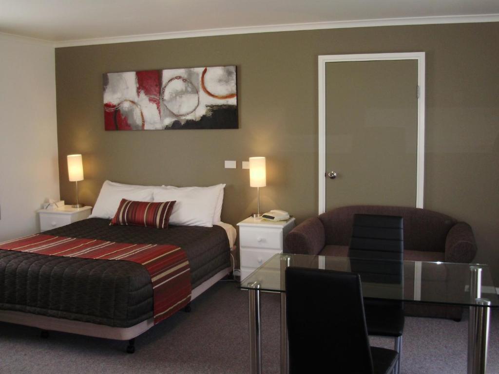 Redwood Manor Aparthotel