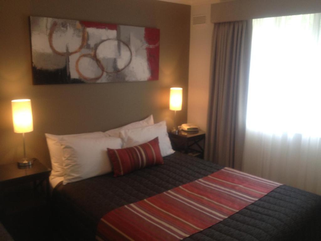 Redwood Manor Aparthotel