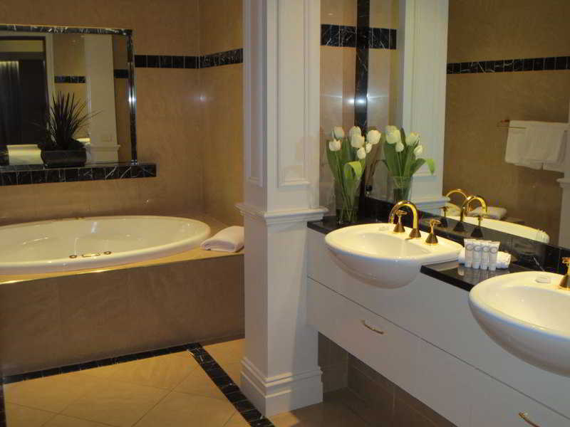 Aparthotel Gallery 4*