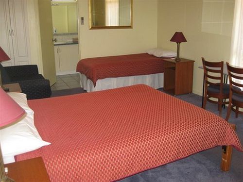 Eight Spence Motel Warrnambool