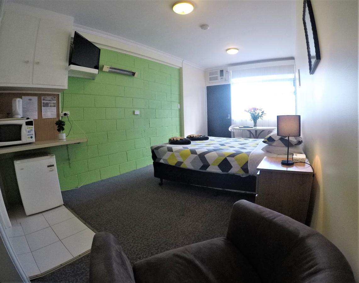 Turn-in Motel