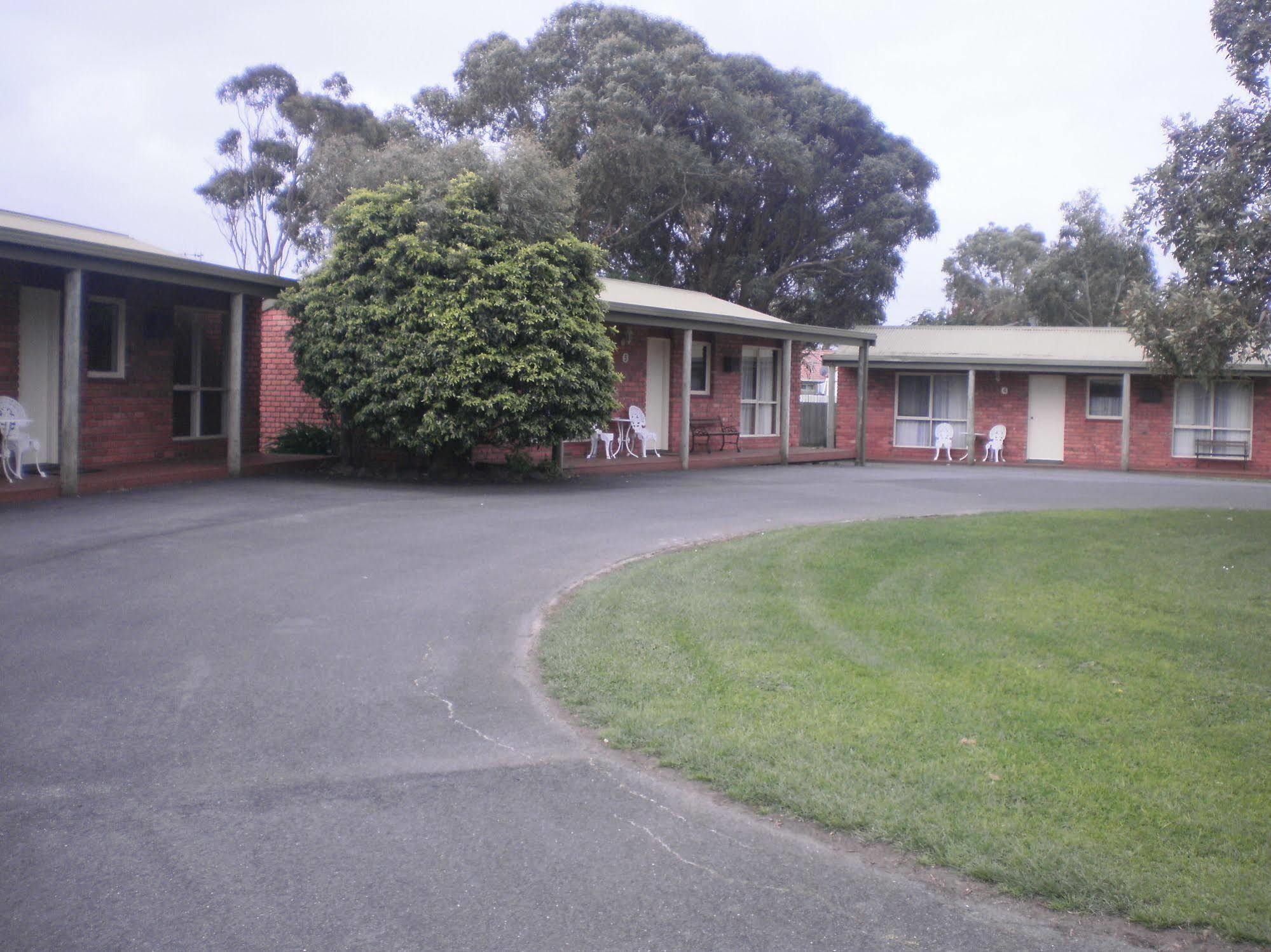Western Colonial Village Warrnambool