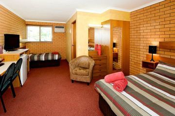 Aparthotel Blue Whale Motor &