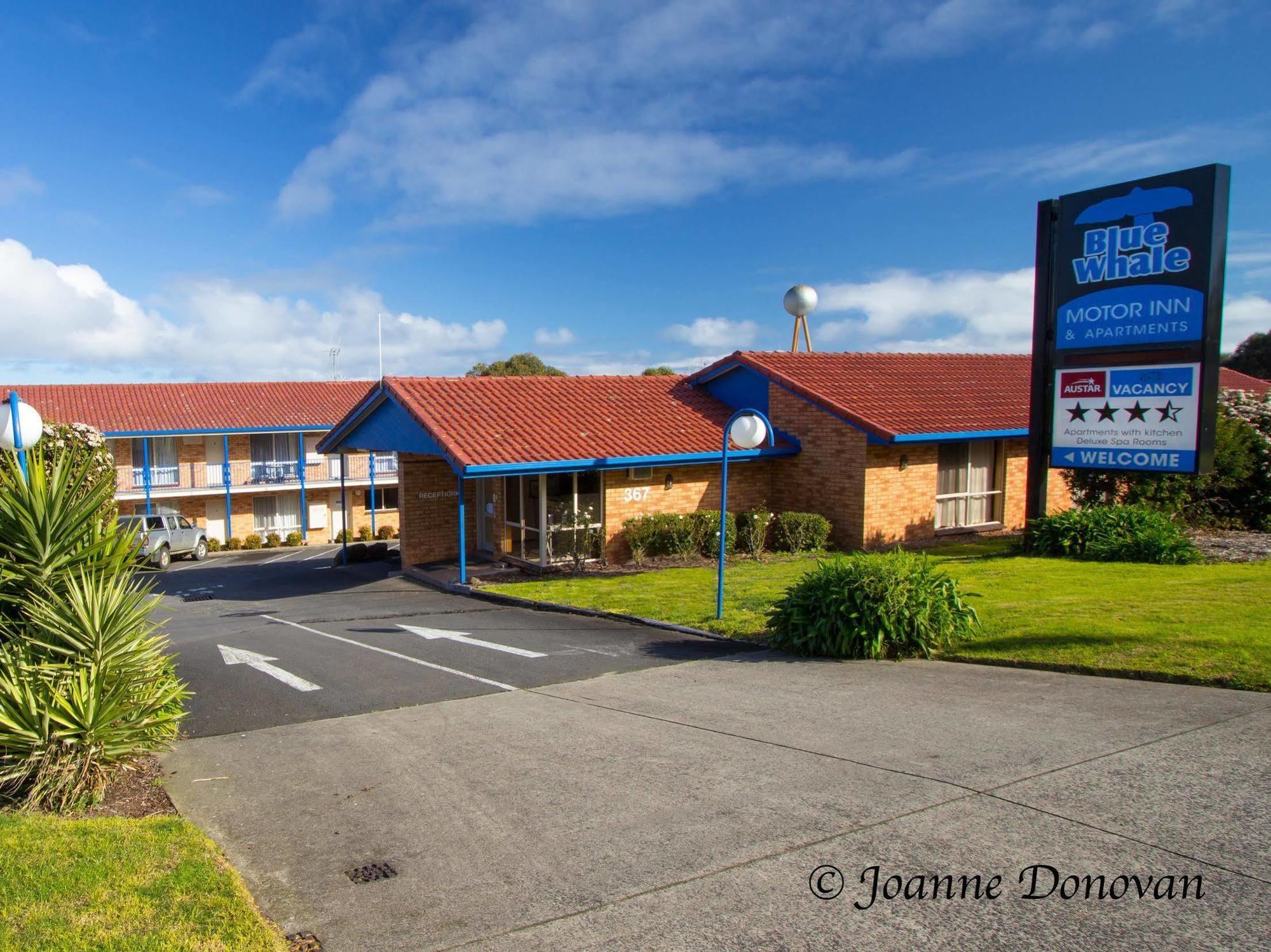 Blue Whale Motor & 3* Warrnambool