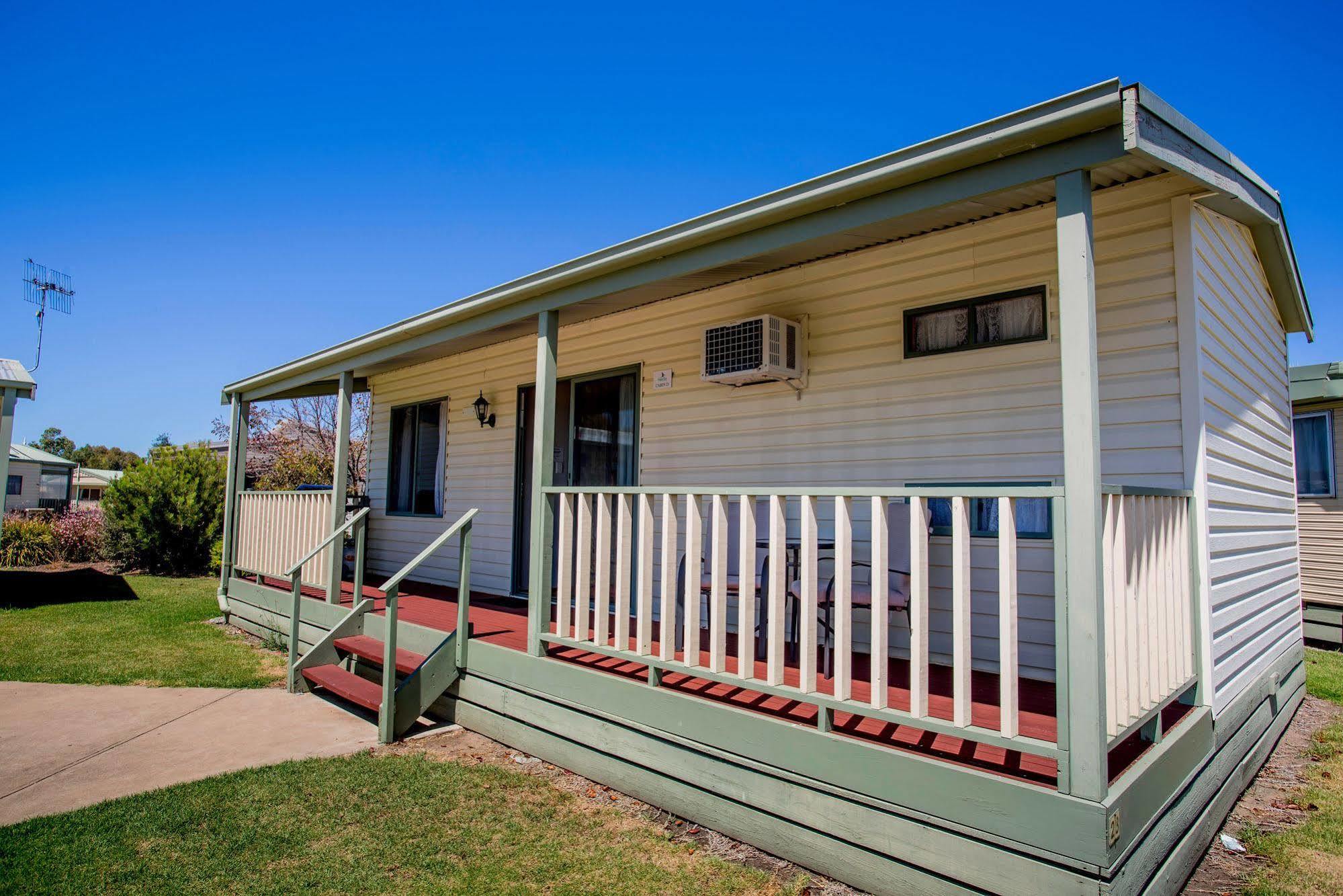 Nrma Riverside 4*