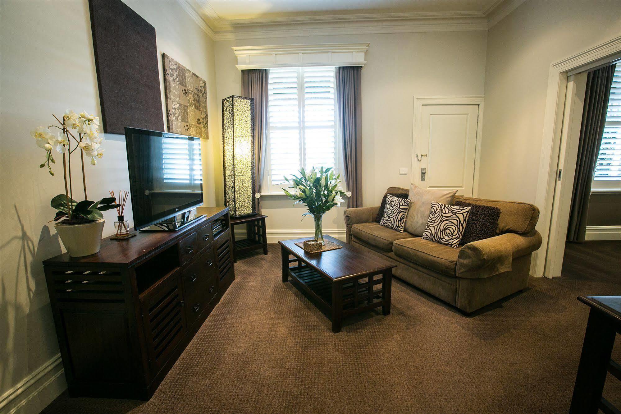 Gallery 4* Warrnambool