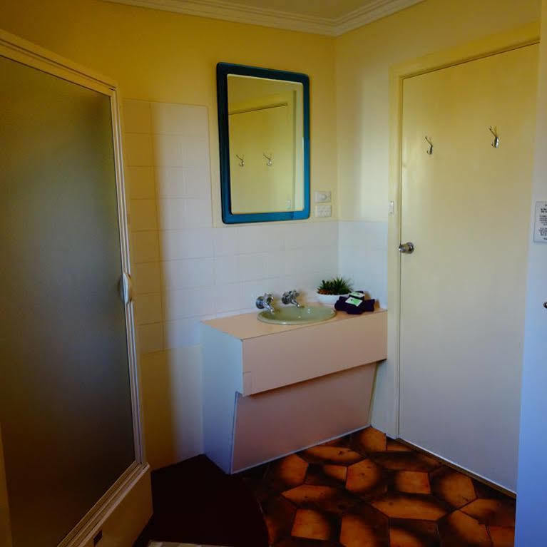 Turn-in Motel