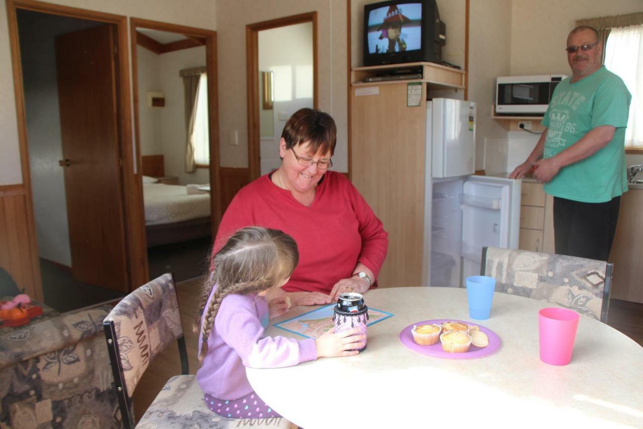 Chalet And Warrnambool