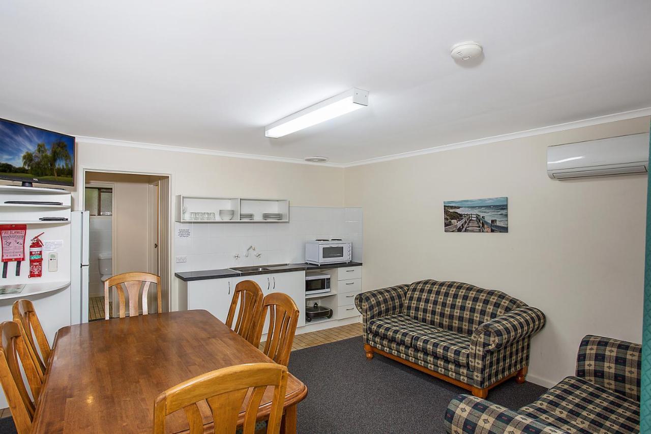 And Chalet Warrnambool