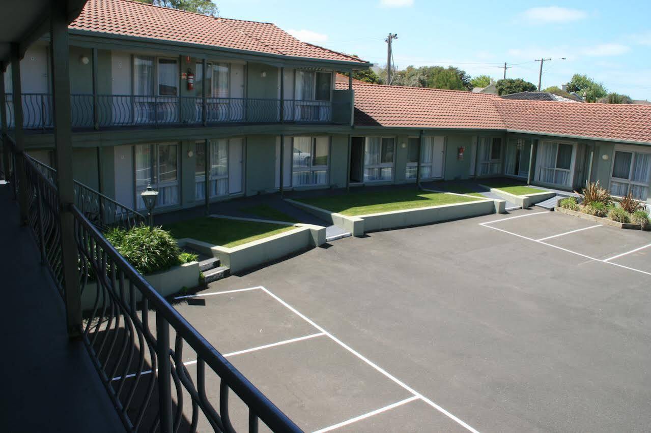 Motel Eight Spence