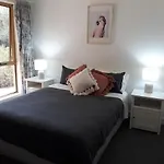 Roshnier Apartment