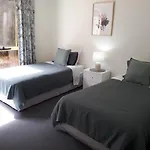 Roshnier Apartment