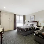 Comfort Inn On Raglan