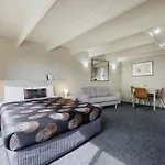 Comfort Inn On Raglan