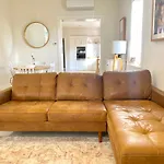 Seaside Escape- 2 Bedroom Central Cottage