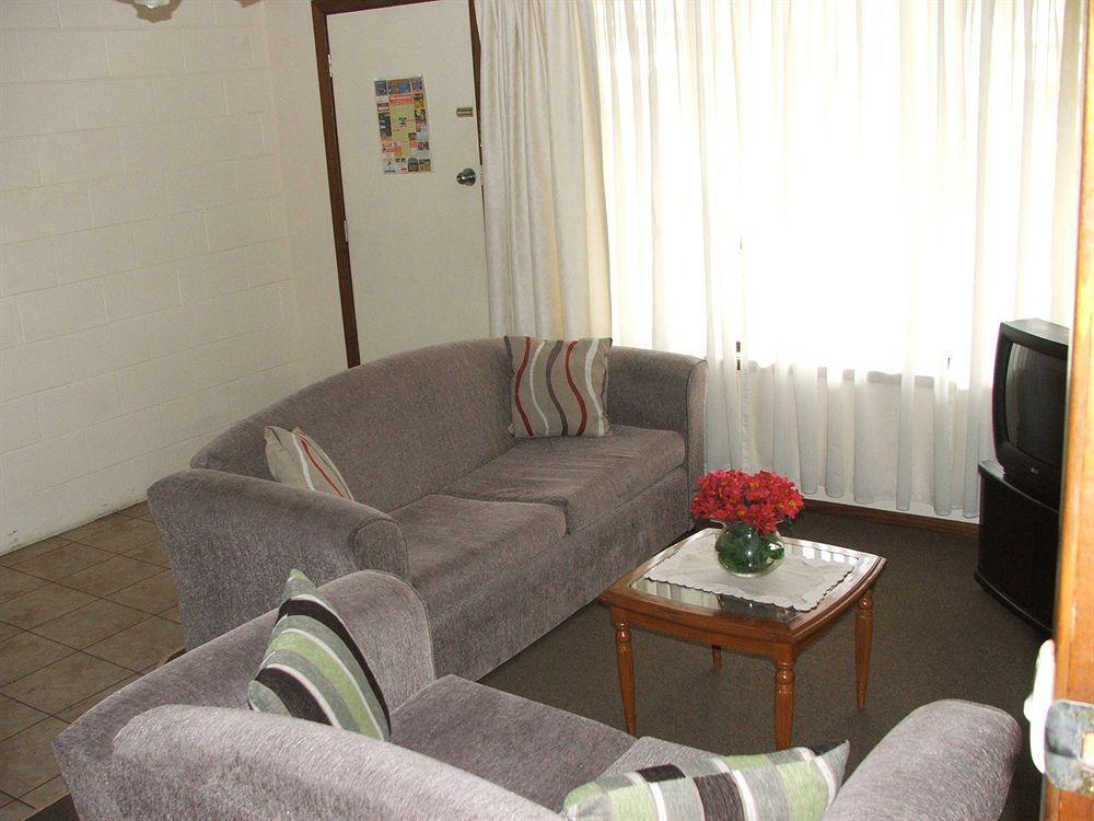 Botanic Aparthotel 4*