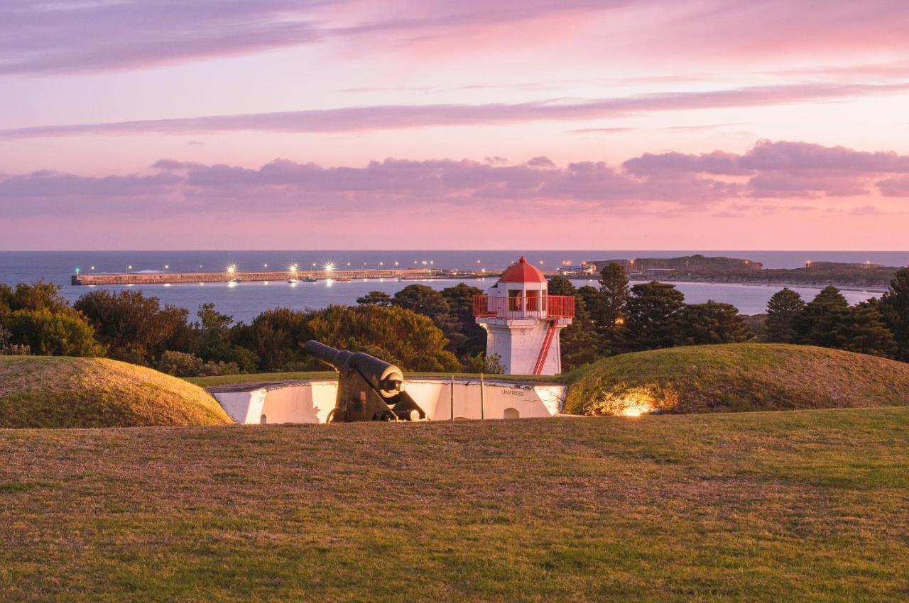 Lodge Lighthouse Warrnambool