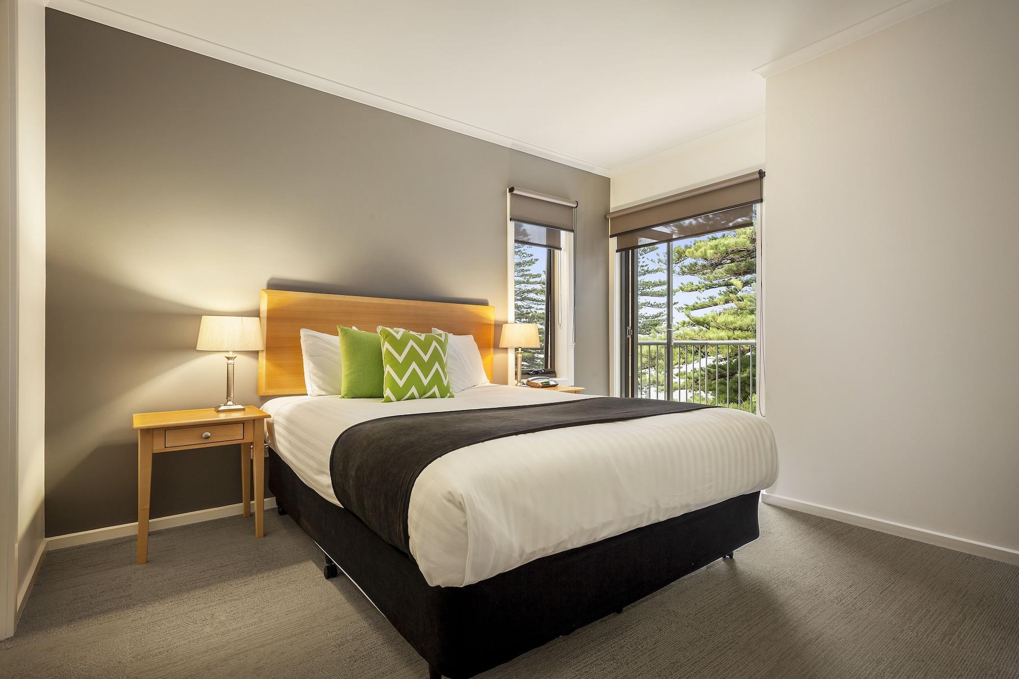 Quest Aparthotel 4*