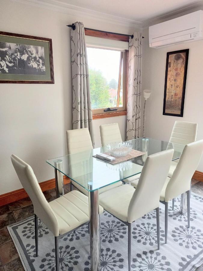 To Cbd Cosheirm On Merri Apartment Warrnambool
