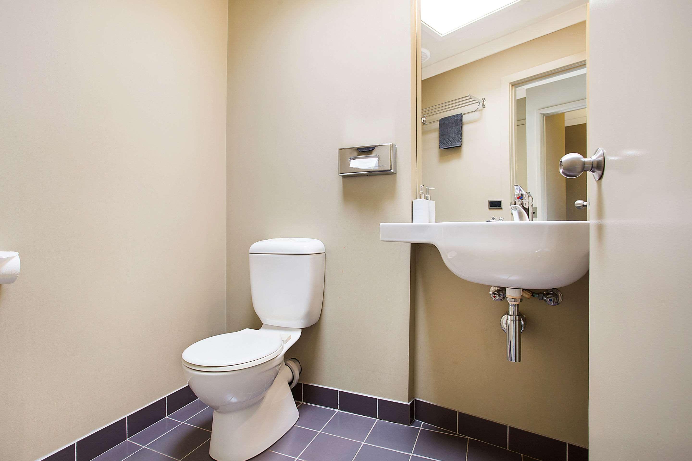 Comfort On Raglan Inn 4*