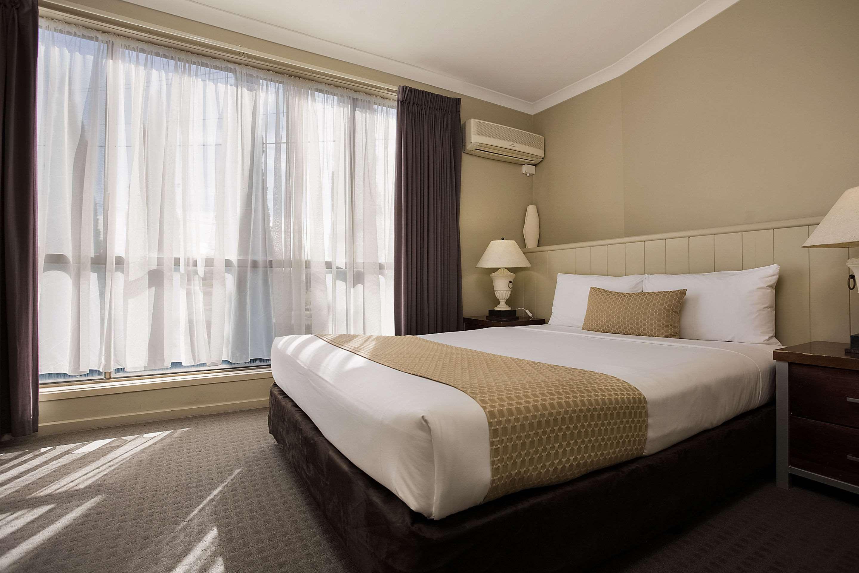 Inn Comfort On Raglan