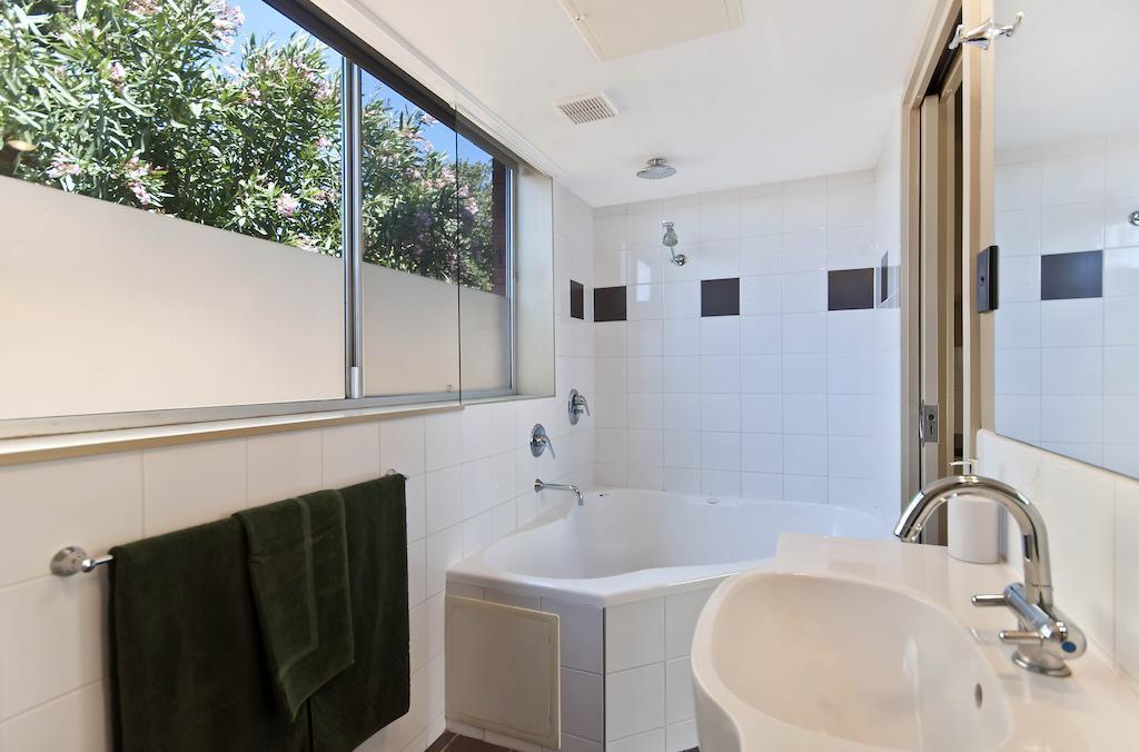 Comfort On Raglan Warrnambool