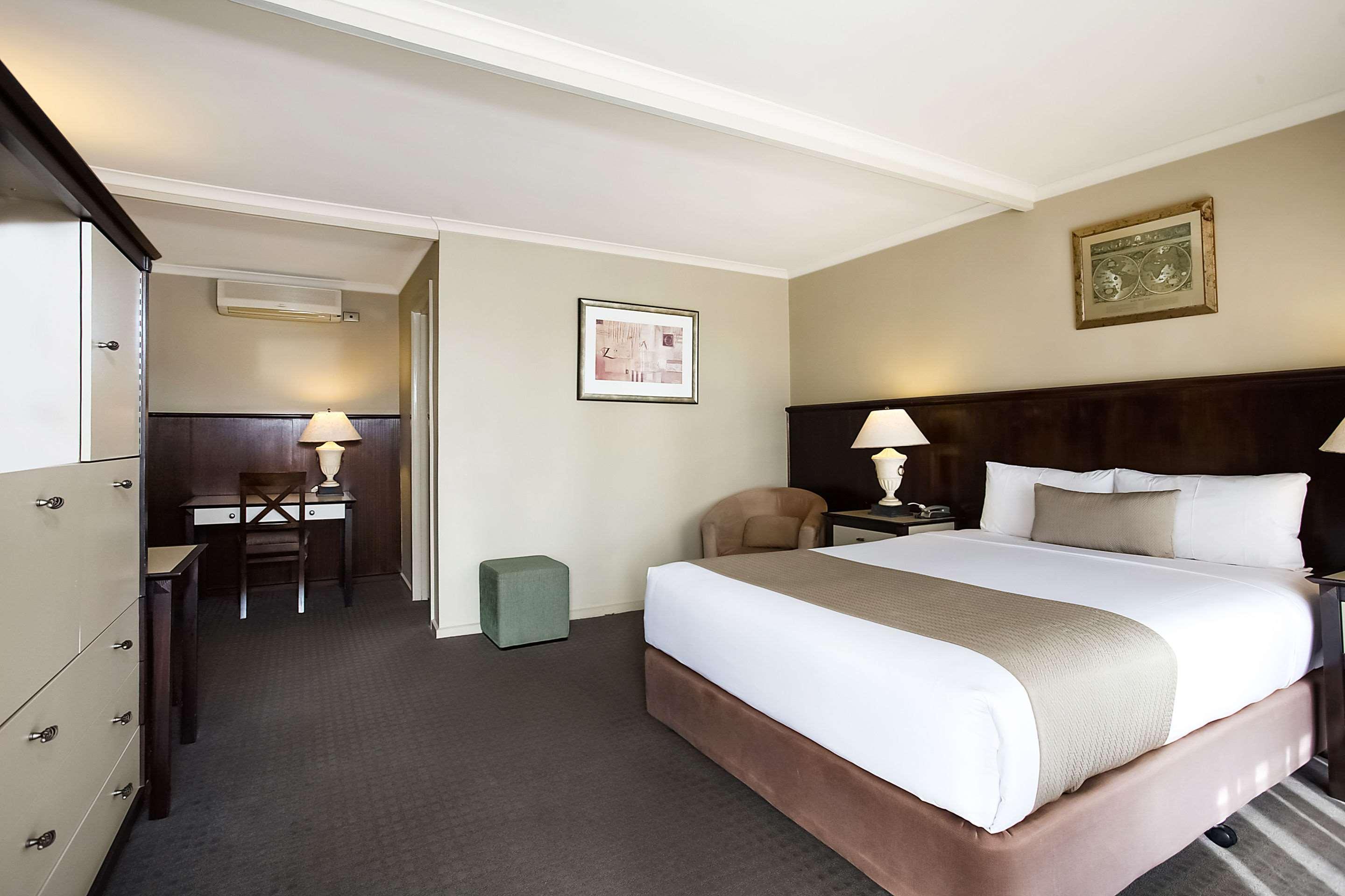 Inn Comfort On Raglan