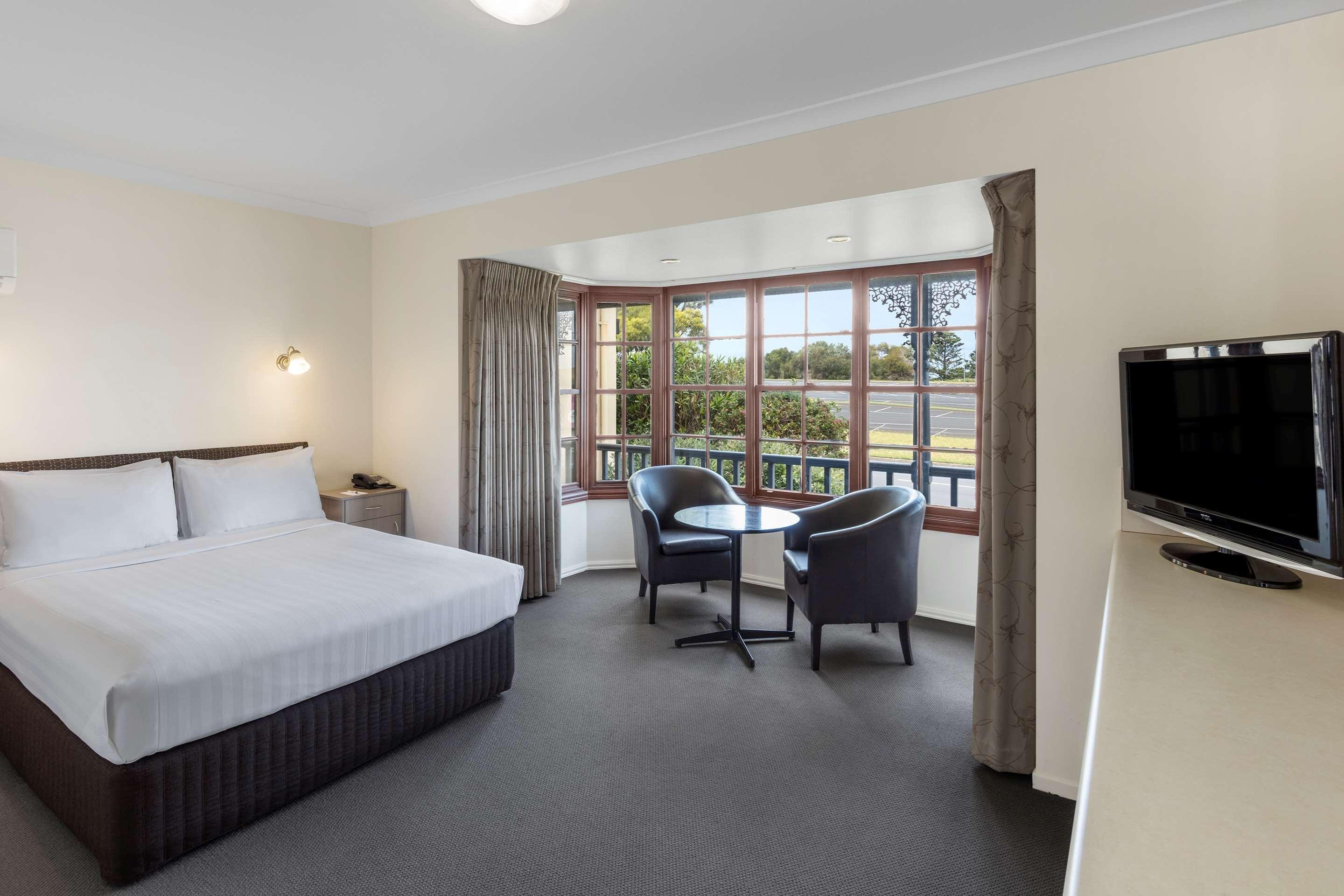 Western Olde Maritime Motor Motel