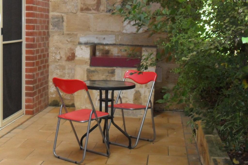 Stonecutters Inn 4*