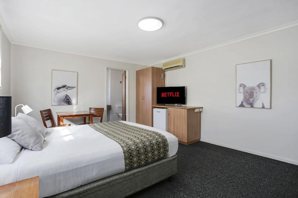 Motel Waves And Warrnambool