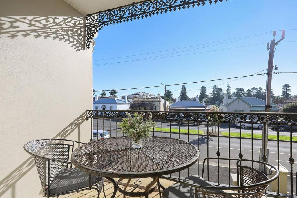 One Bedroom In Cbd Apartment