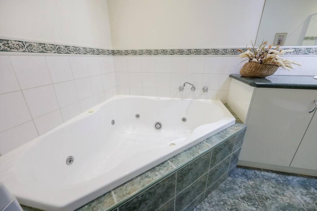 One Bedroom In Cbd Warrnambool