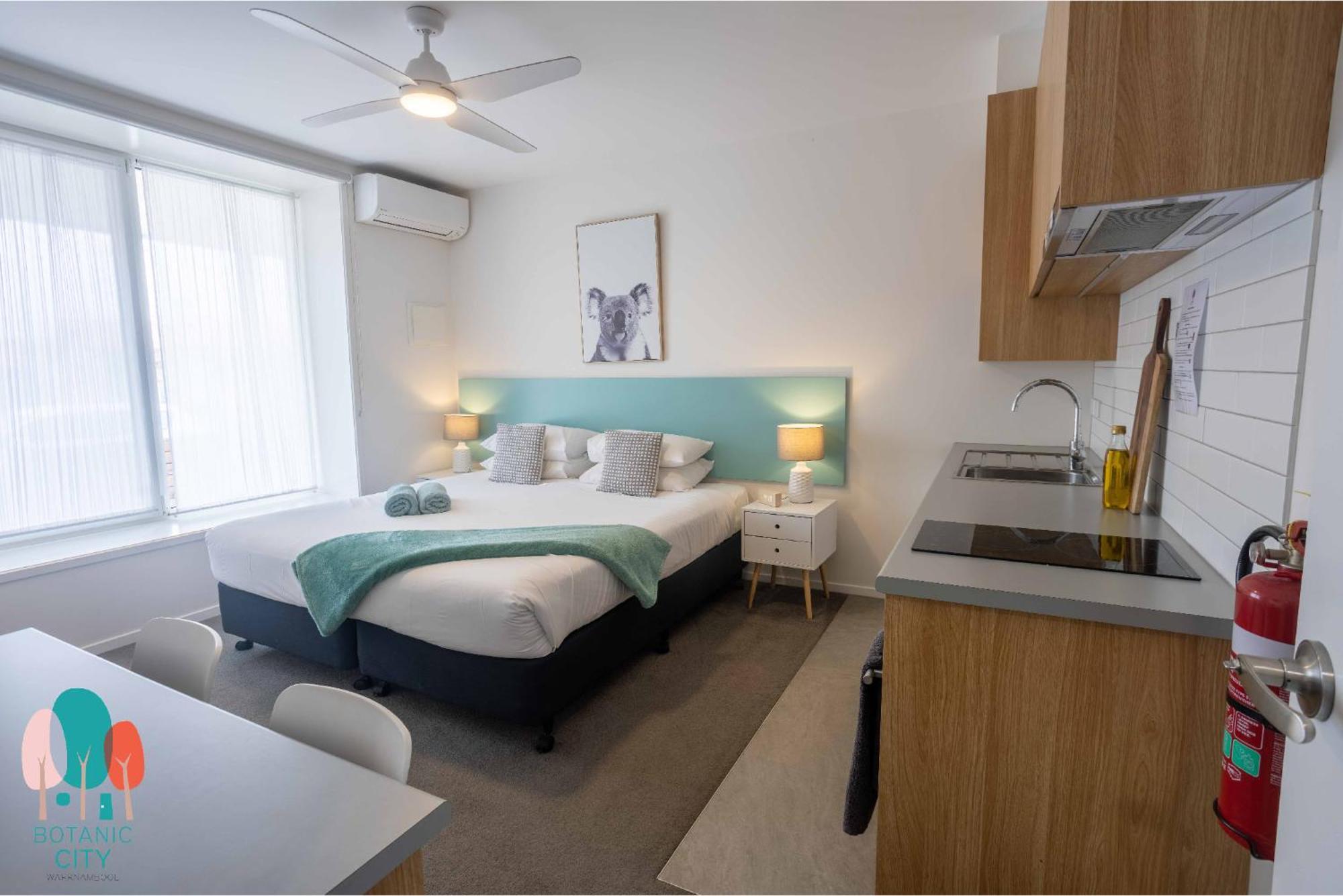 Botanic Aparthotel 4*
