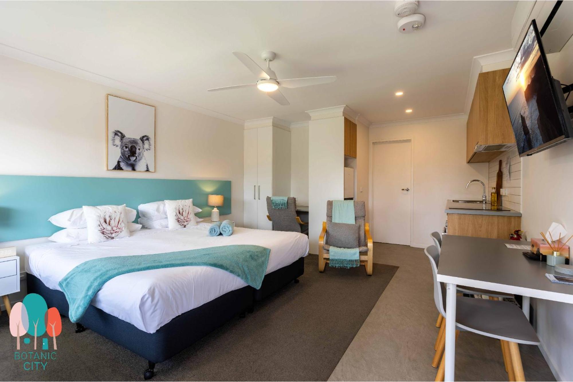 Botanic Aparthotel