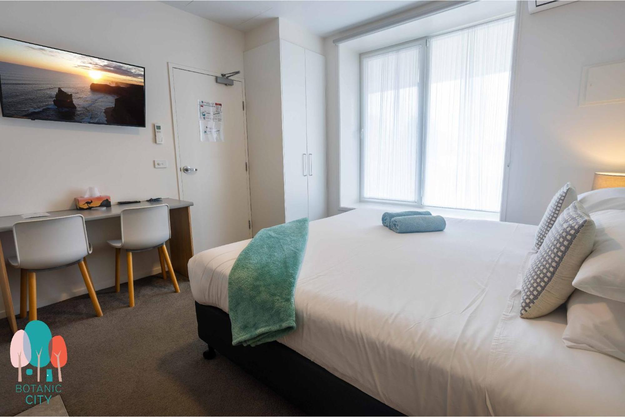 Aparthotel Botanic 4*